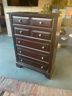 Bedroom dresser
