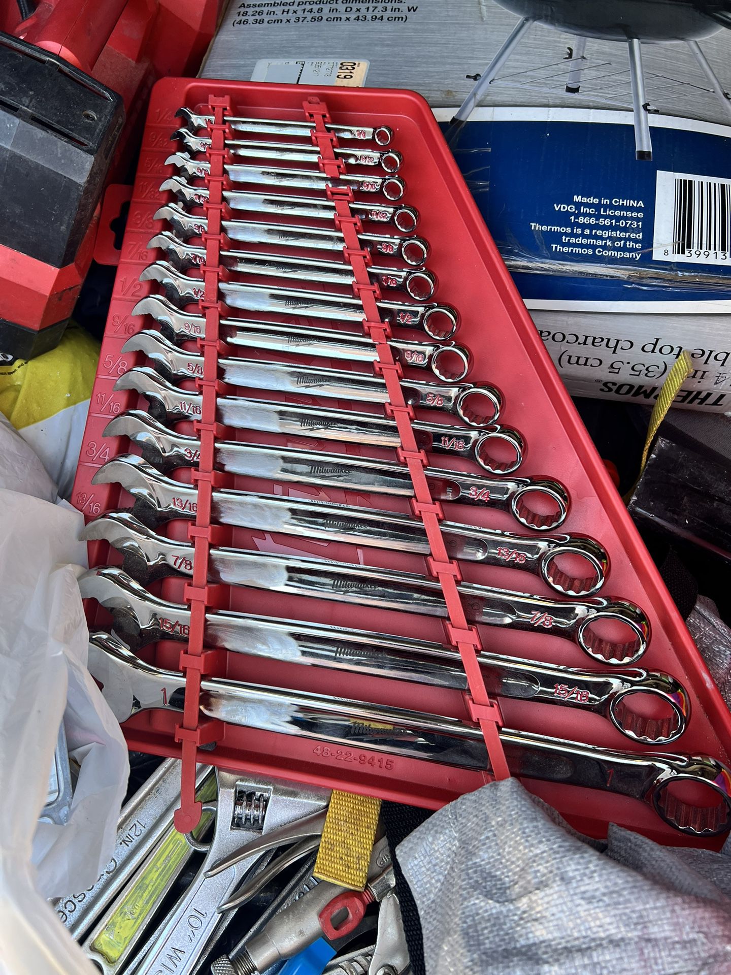 Milwaukee Wrenches With Tray