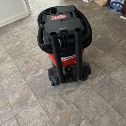 Milwaukee Vacuum