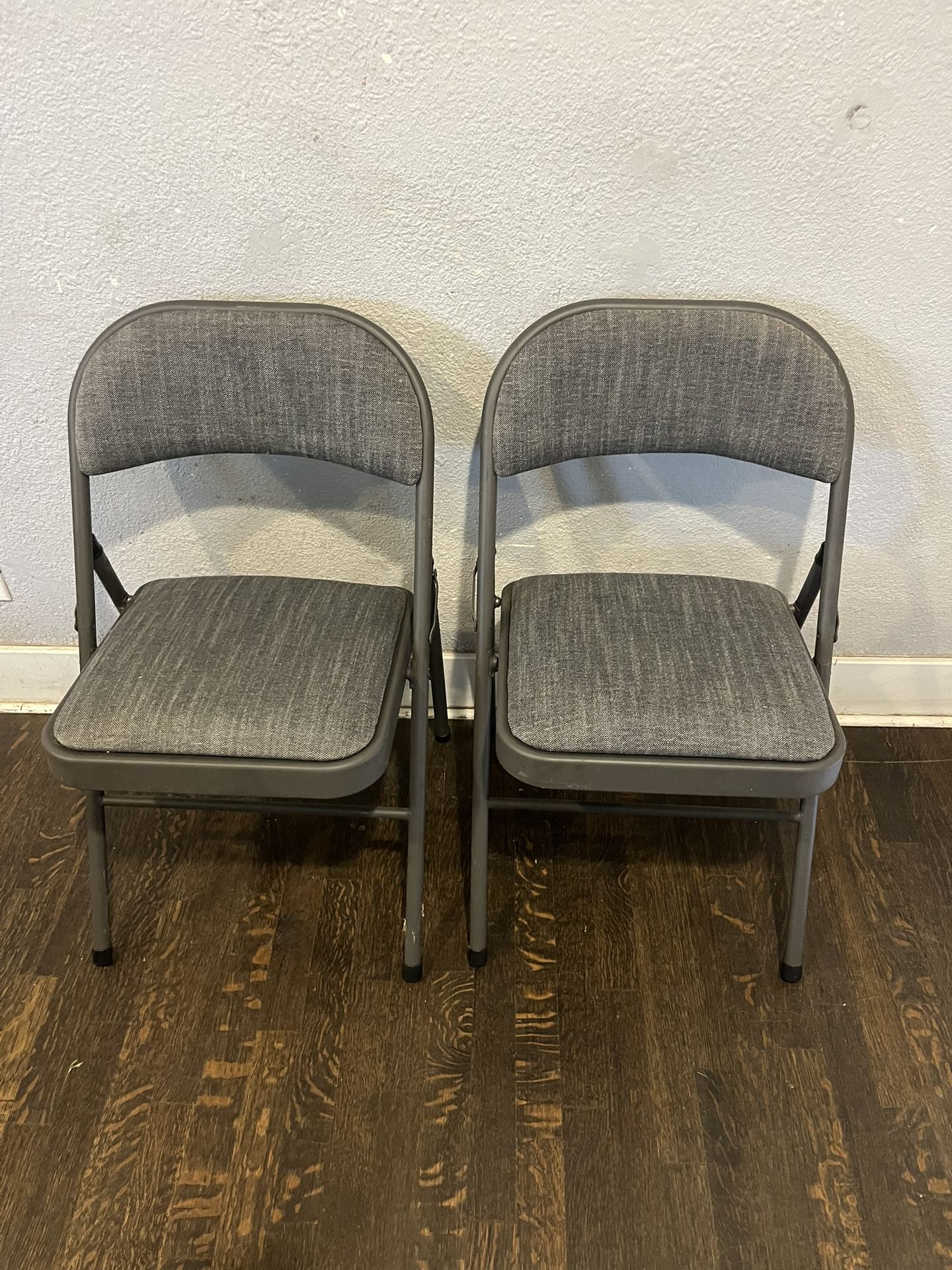 Deluxe Fabric Padded Folding