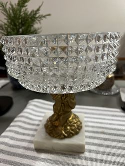 Crystal Bowl With Angel Stand In Marble