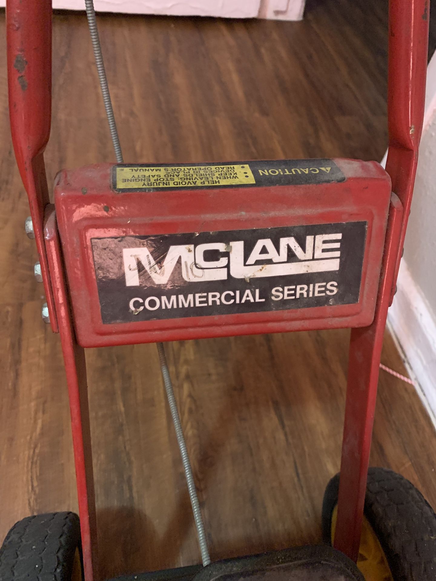 Edger Cutter McLane Commercial Series (Used) for Sale in Houston, TX