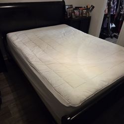 Queen Black Chabby Chic Sleigh Bed