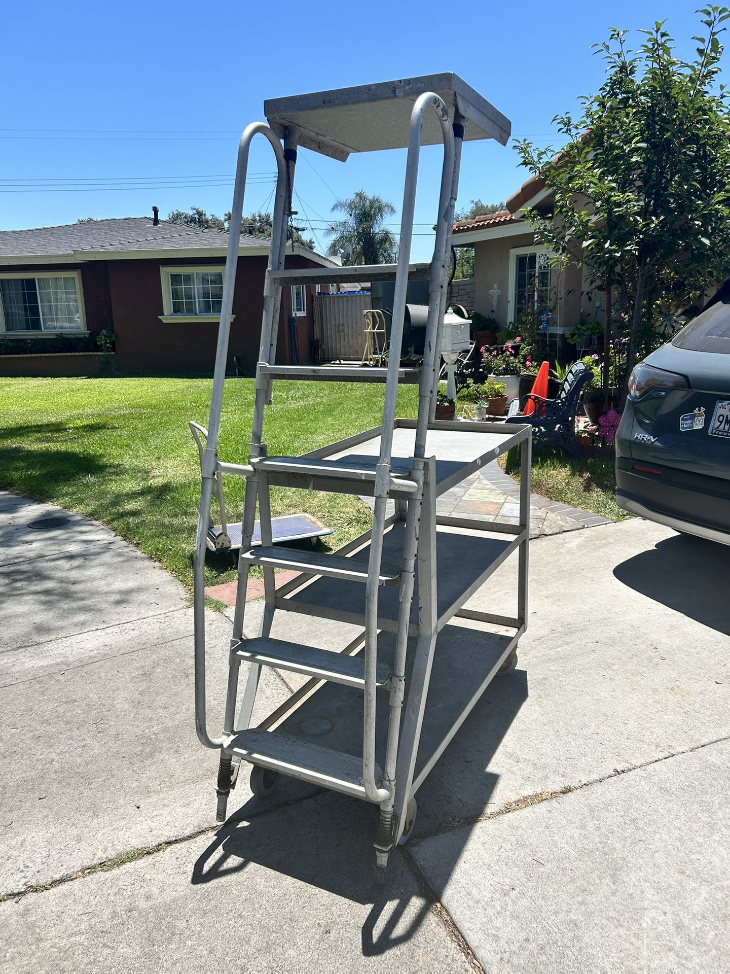 Cart With Ladder Alum Dim 50” 21”x38” Ladder 75”