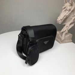 Single room versatile shoulder crossbody bag