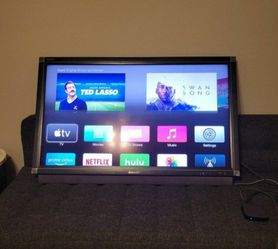 Sharp 45" TV With Sound bar