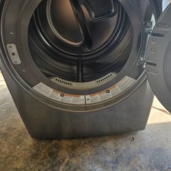 Electric Dryer ( Free Local Delivery)