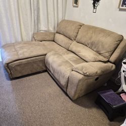 RAYMORE FLANIGAN 2 PIECE Sofa