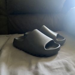 YEEZY SLIDES (Onyx & Slate Marine)