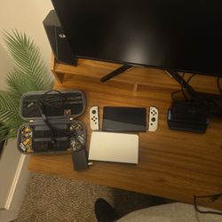 Nintendeo Switch Oled