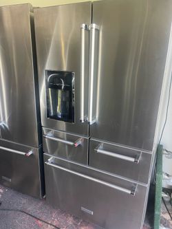 Refrigerator KitchenAid 5 doors French door 36” inches wide