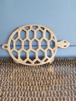 Brass Turtle Trivet Solid 8 oz. 8.5" x 5.25"