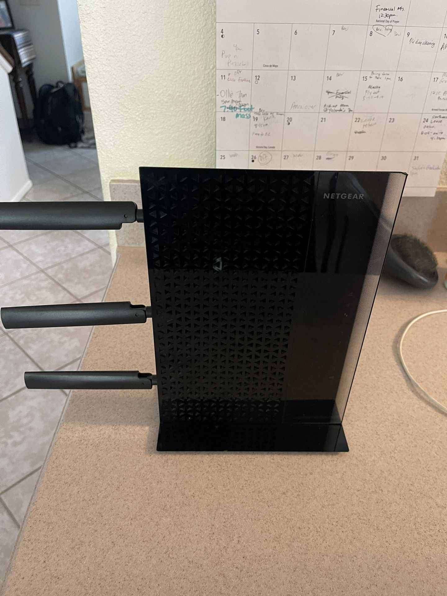 Netgear Router ac1900 with Wi-Fi extender