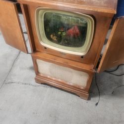 Tv  Fish Tank 