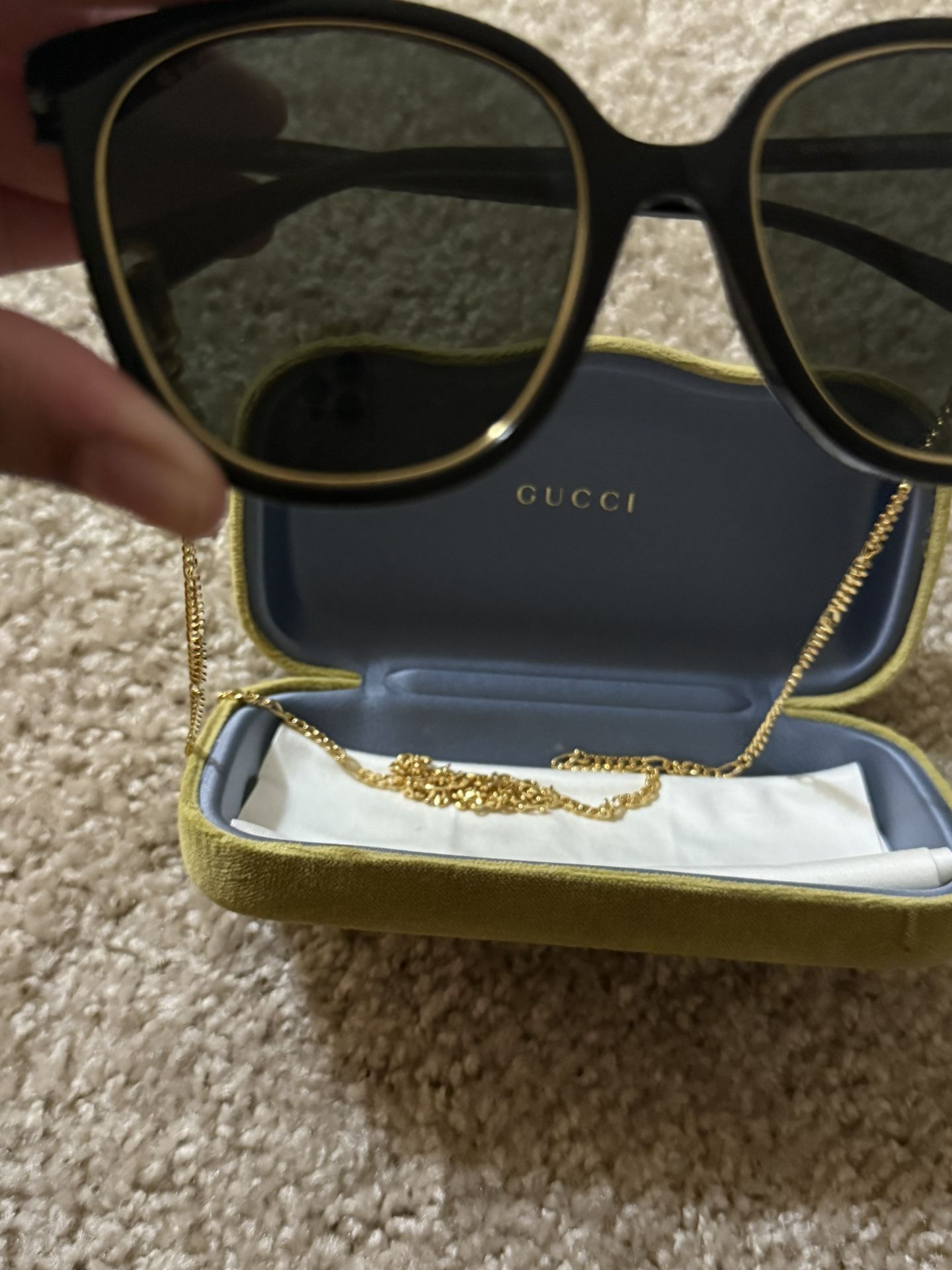 Black New Gucci Shades 200 OBO