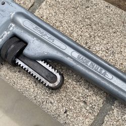 Snap-On Tools 24 Inch Aluminum Pipe Wrench 