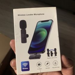 2 Pack Wireless Lavalier Microphone for iPhone iPad