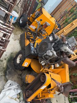 Carlton 5500 deisel Stump Grinder