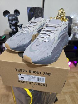 Yeezy Boost 700 V2 Tephra