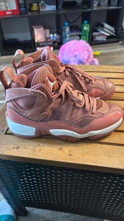 Size 7 Jordan Jumpman /New balance / air max