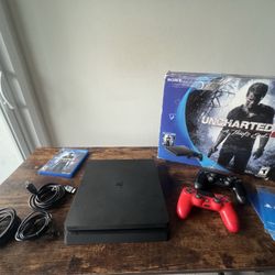 PS4 Original 500GB Bundle - 2 Controllers + Uncharted 4 Factory Rest