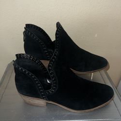 Vince Camuto Black Suede Booties SIZE 9.5
