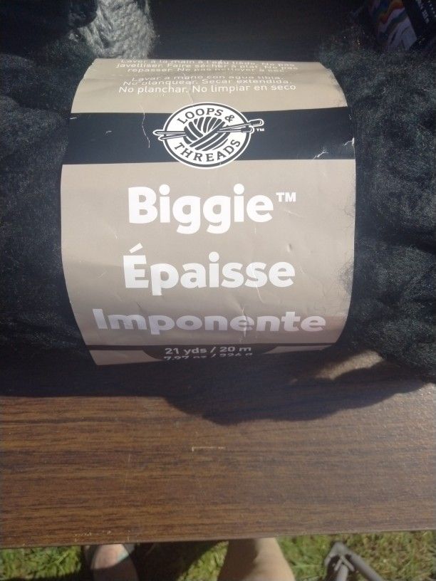 Loops & Threads Biggie Yarn