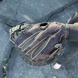 Adidas youth caters glove
