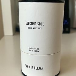 Electric Soul by Who is Elijah - Floral Woody Musk fragrance