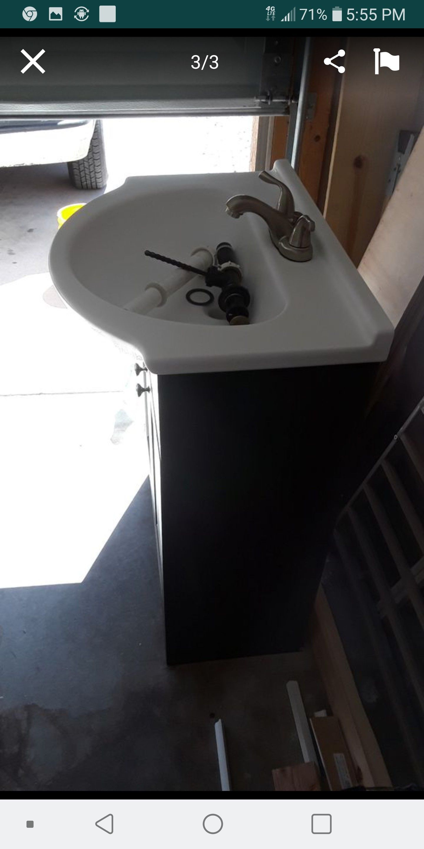 Bathroom vanity sink