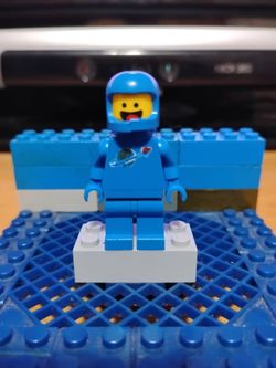 Lego Benny minifig