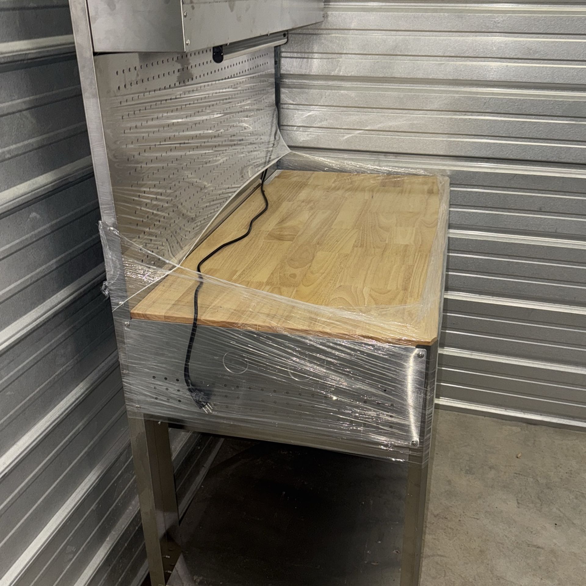 Garage Work Bench With Light