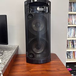 PORTABLE SONY BLUETOOTH SPEAKER MODEL #RDH-GTK37IF 