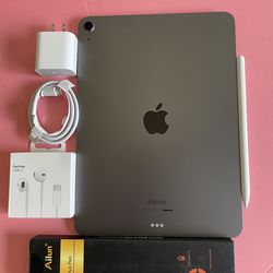 Apple IPad Air 5th Generation (10.9” Liquid Retina/ M1 chip / 2022 Model) 64GB with pen, keyboard case & Accessories (256gb $499)