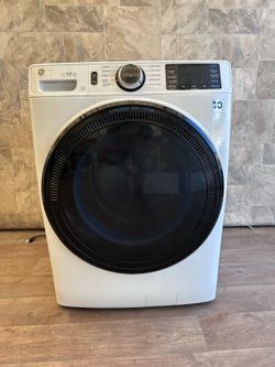GE washer laundry