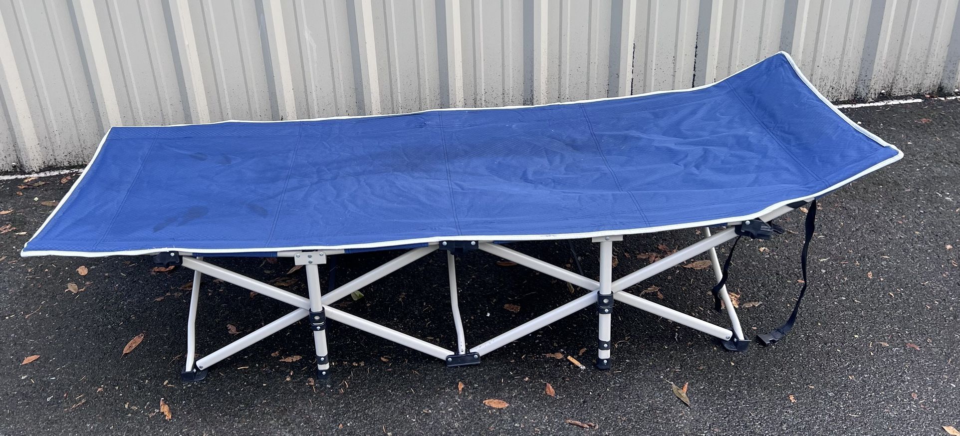 REI folding camping coo