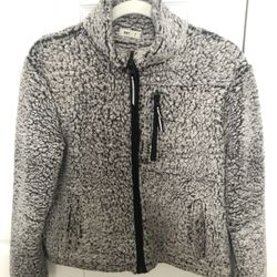 Garage Grey Fleece Size Medium