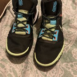 Kyrie Size 10.5