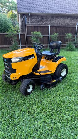 Cub cadet XT1 LT 50" hydrostatic zero riding lawnmower/Gravely/ Spartang/john Deere/toro TIMECUTTER