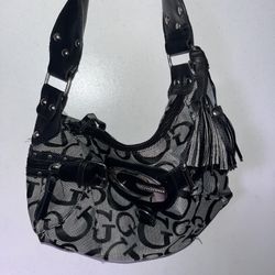 Brand New No Tags Guess Shoulder Bag / Purse 