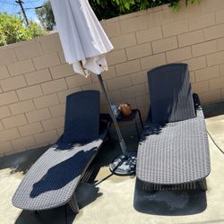 Pool Lounge Chairs Set With Side Table 