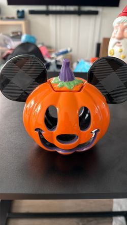 Disney Mickey pumpkin