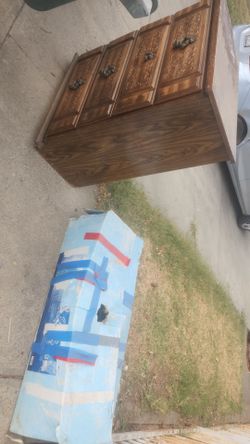 Free Christmas tree and dresser