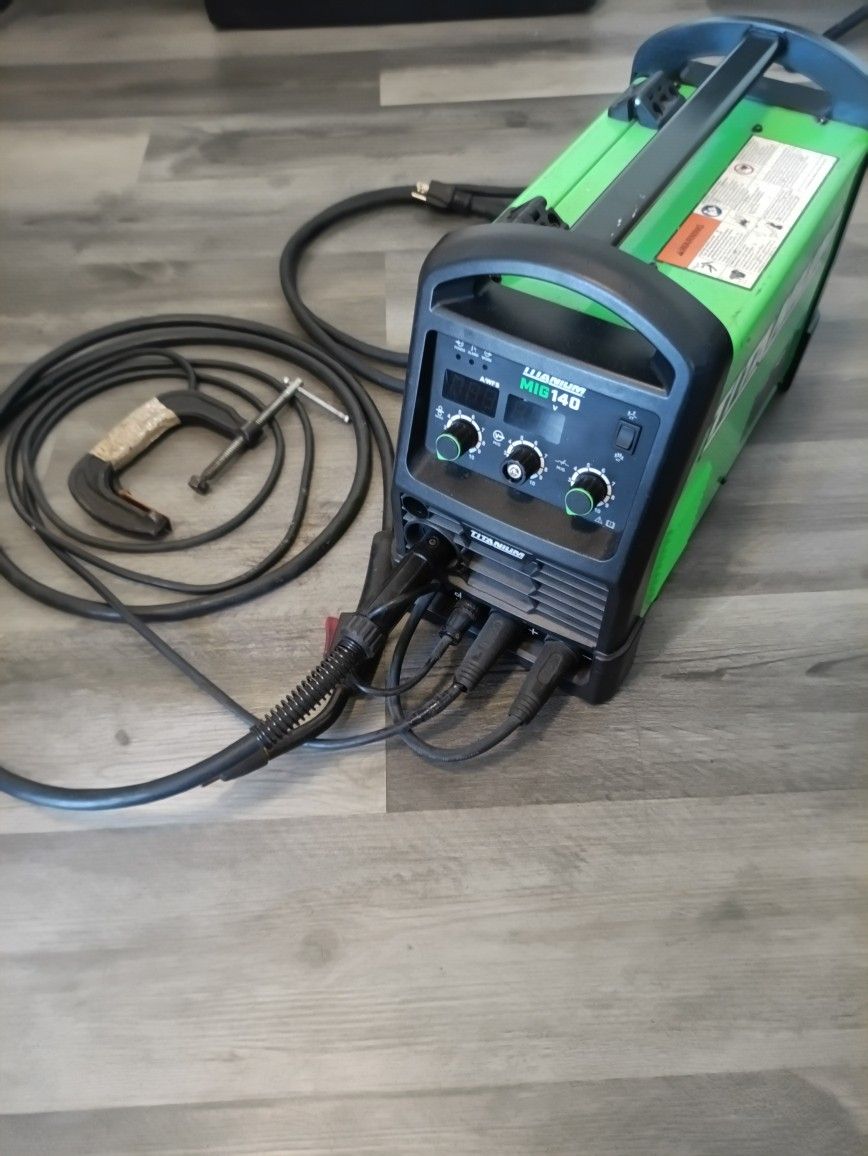 Welding Machine - Solid/Flux Wire - Titanium MIG 140