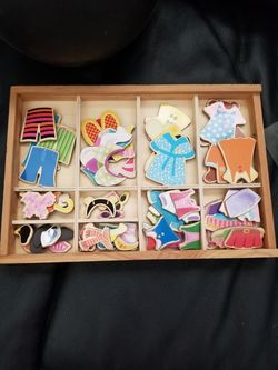 Magnetic wooden pieces