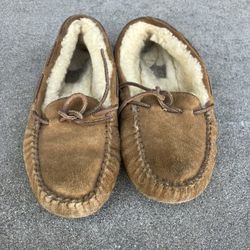 UGGS US Size 2