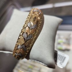14kt Bangle Bracelet Brazalete