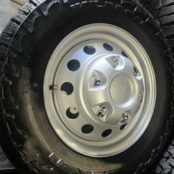 4 2026 FORD TRANSIT RIMS&TIRES 235-65R16 $900