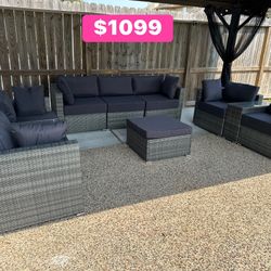 New Inbox Patio Set With Cushions (we Finance And Deliver)