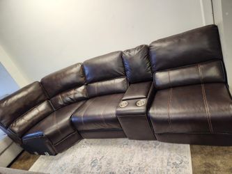 Like New- 4 Piece Brown Leather Modular Sectional 